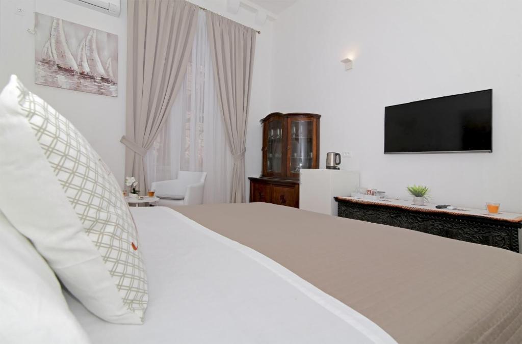 Room In Dubrovnik With Air Conditioning, Wifi Washing Machine 4246-3 Exterior photo